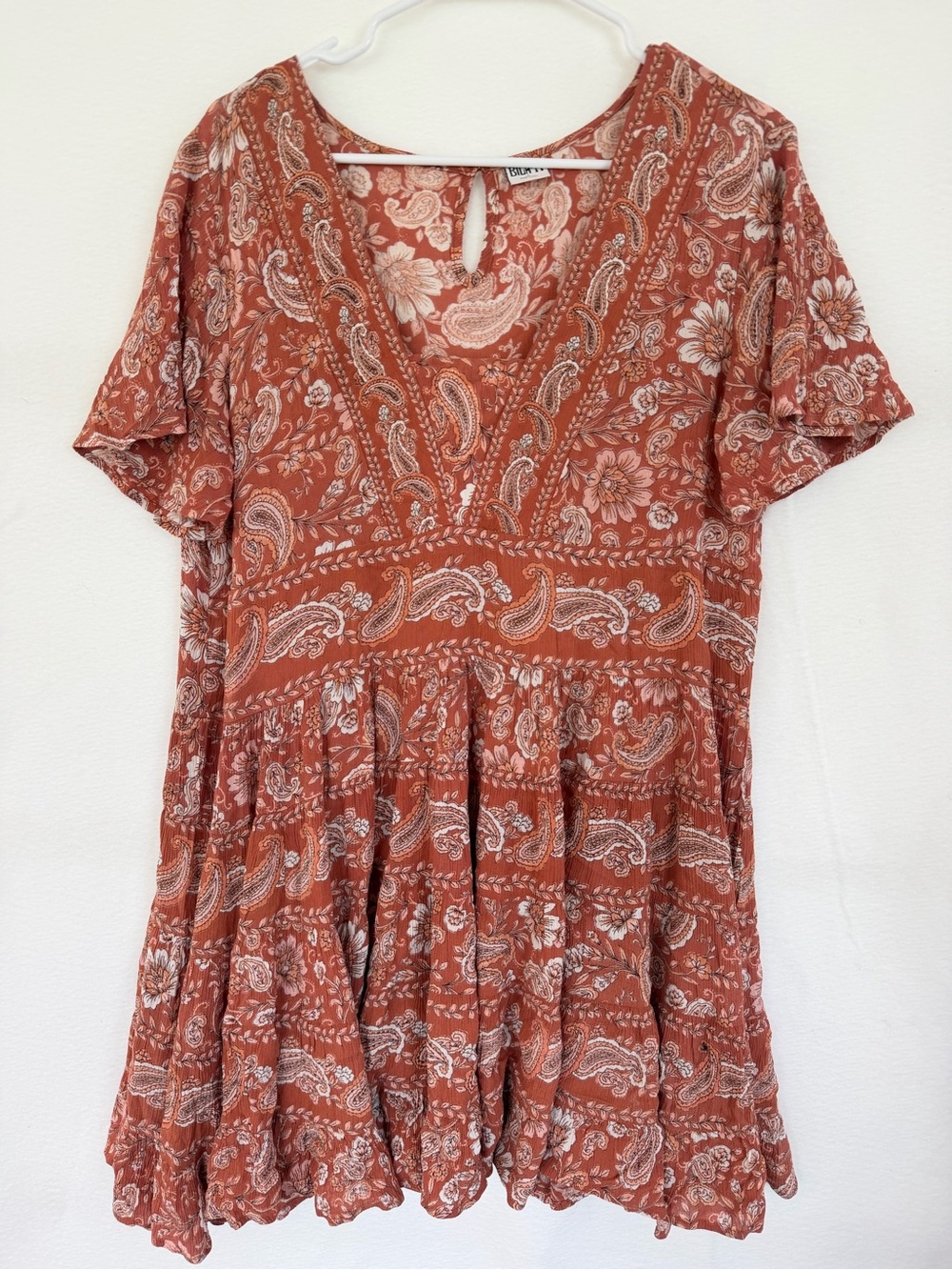 Billa 77 Floral and Paisley Flutter Sleeves Dress Vnexk